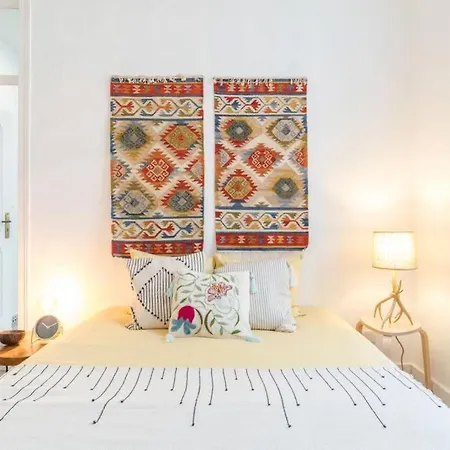 Graca 3br With Terrace By Host For Us