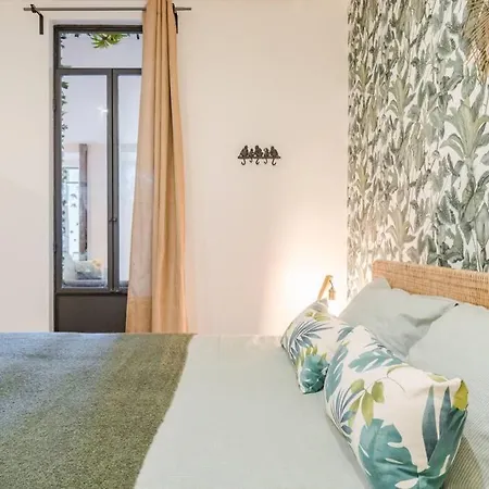 Graca 3br With Terrace By Host For Us